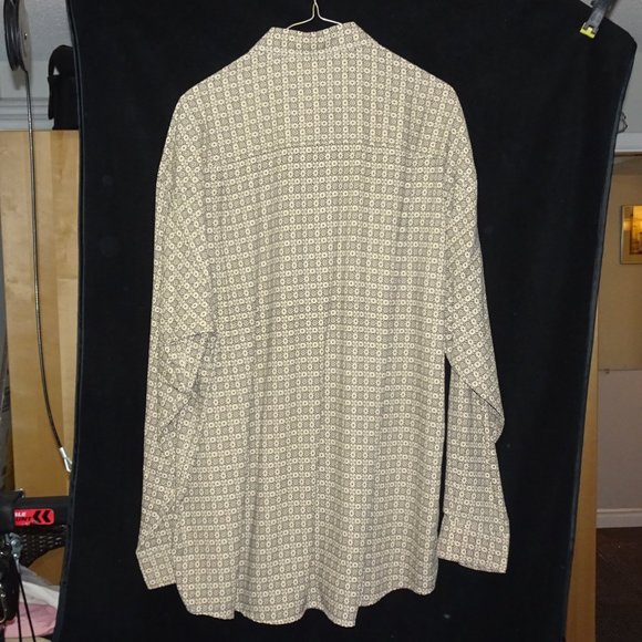 Clairborne Dress Shirt - Picture 3 of 3